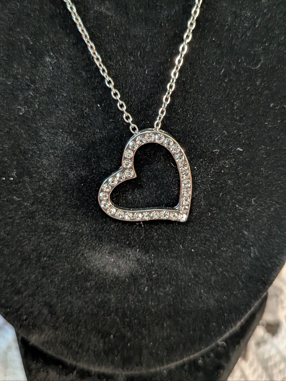 Vintage Silver Heart Pendant Necklace with Rhinestones